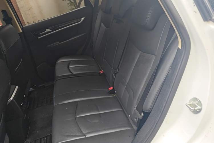 Used Dongfeng Aeolus AX7 2015 2.3L Automatic ZhiZun Version Left Rear Seat