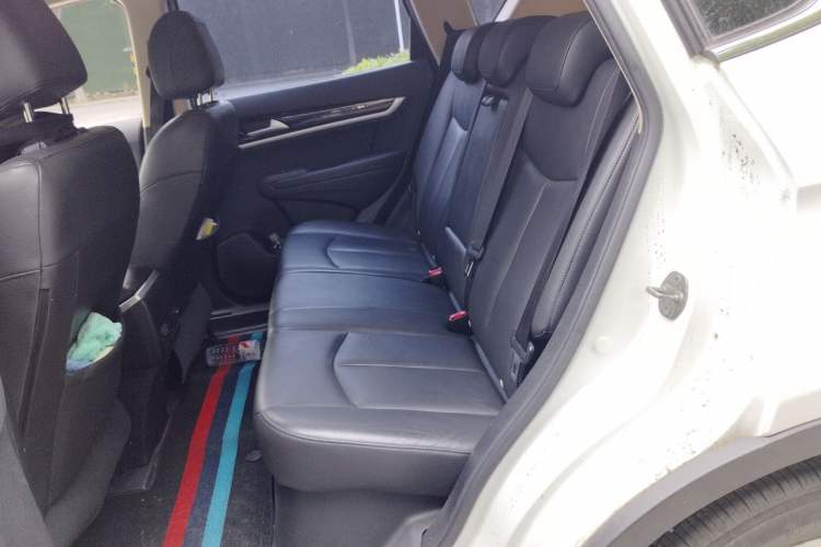 Used Dongfeng Aeolus AX7 2015 2.3L Automatic ZhiZun Version Left Rear Seat