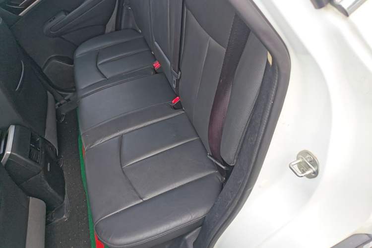 Used Dongfeng Aeolus AX7 2015 2.0L Automatic Zhiyi Trim Left Rear Seat