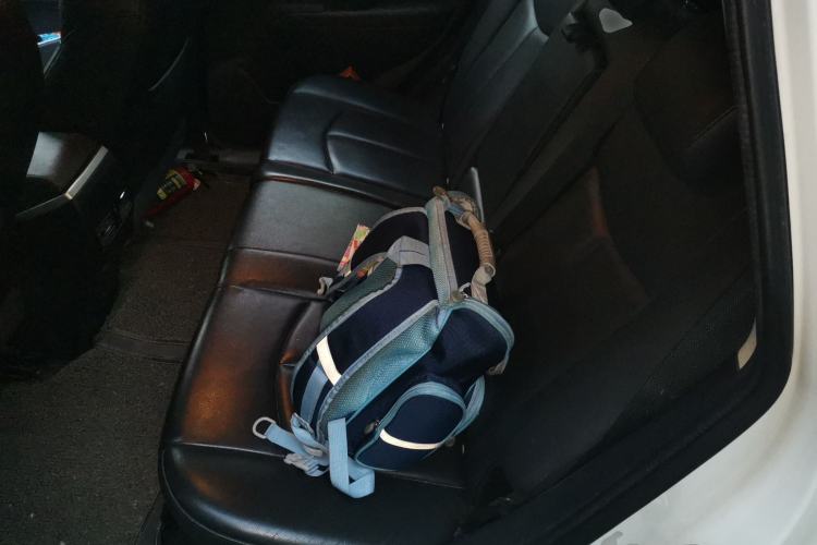 Used Dongfeng Aeolus AX7 2015 2.3L Automatic ZhiZun Version Left Rear Seat