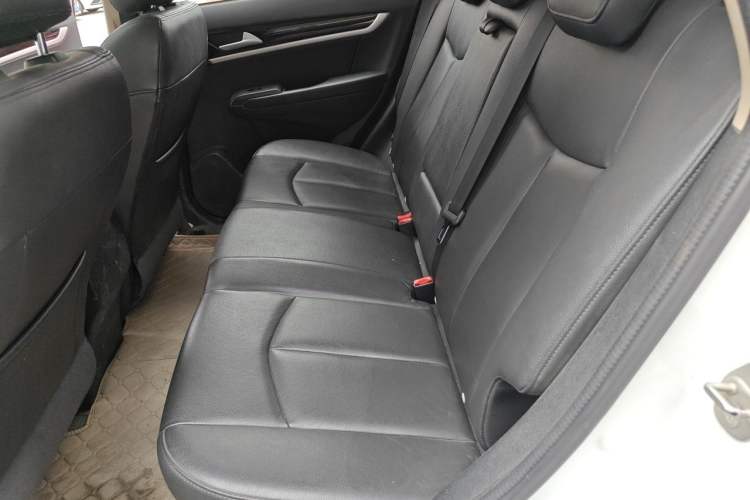 Used Dongfeng Aeolus AX7 2015 2.0L Manual Zhiyi Trim Left Rear Seat