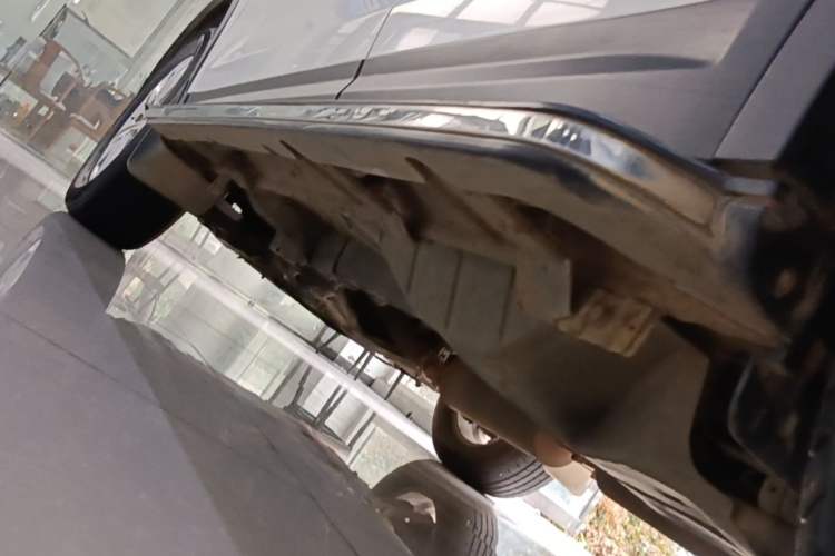 Used Dongfeng Aeolus AX7 2015 2.0L Manual Zhiyue Model Left Side Sill