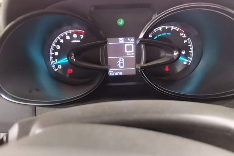 Used Dongfeng Aeolus AX7 2015 2.0L Automatic Zhiyue Version Odometer Close Up