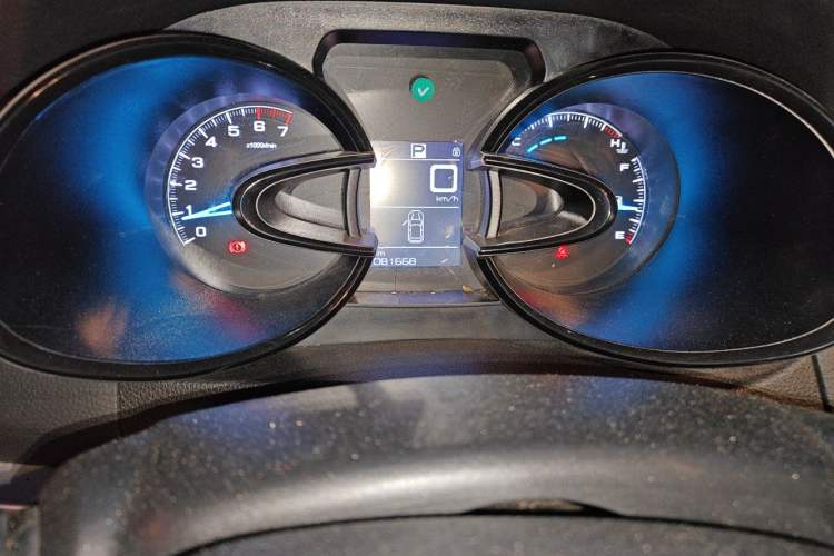 Used Dongfeng Aeolus AX7 2015 2.0L Automatic Zhiyue Version Odometer Close Up
