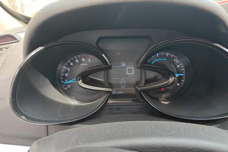 Used Dongfeng Aeolus AX7 2015 2.0L Automatic Zhiyue Version Odometer Close Up