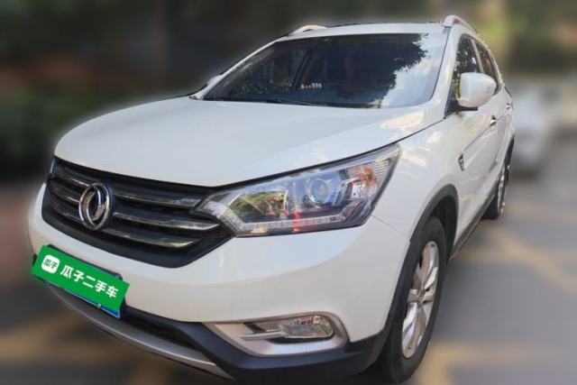 Dongfeng Aeolus AX7 2015 2.0L Automatic Zhiyi Trim مستعملة