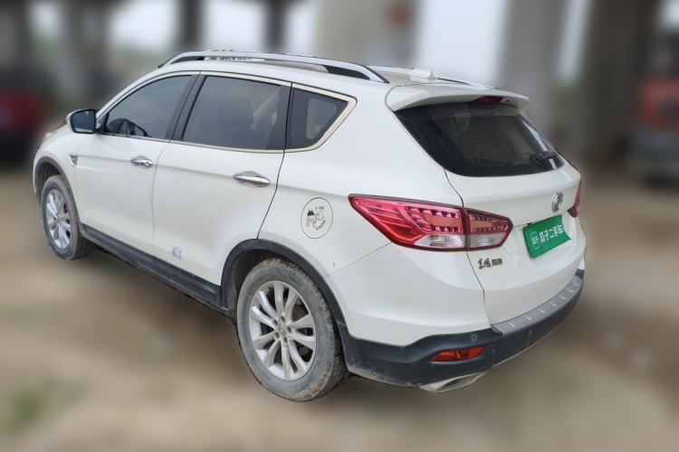 Used Dongfeng Aeolus AX7 2015 2.0L Manual Zhiyi Trim Rear Left 45 Deg