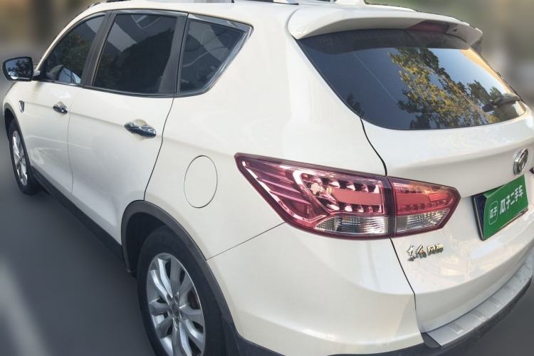 Used Dongfeng Aeolus AX7 2015 2.0L Automatic Zhiyi Trim Rear Left 45 Deg