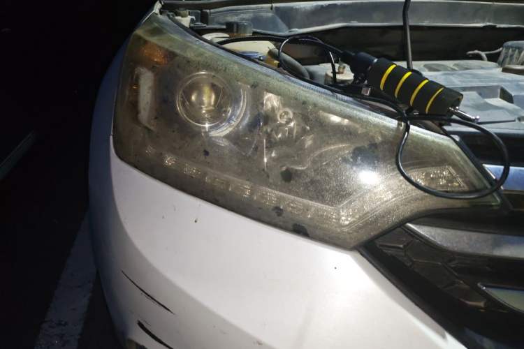 Used Dongfeng Aeolus AX7 2015 2.0L Automatic Zhiyi Trim Right Front Headlight