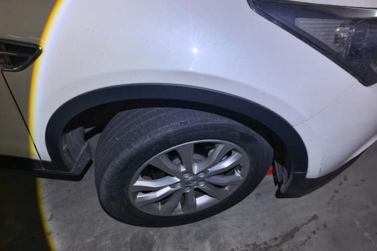 Used Dongfeng Aeolus AX7 2015 2.0L Manual Zhiyi Trim Right Front Wheel Hub