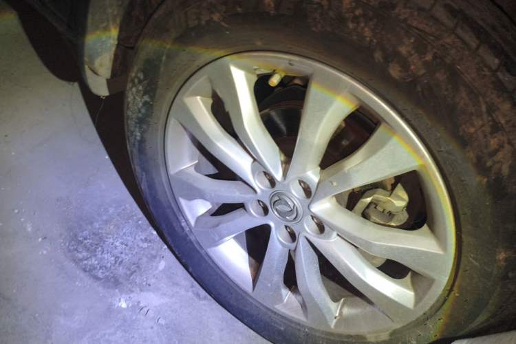 Used Dongfeng Aeolus AX7 2015 2.0L Manual Zhiyi Trim Right Front Wheel Hub