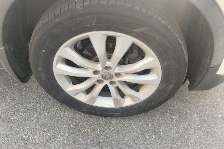 Used Dongfeng Aeolus AX7 2015 2.0L Automatic Zhiyi Trim Right Front Wheel Hub