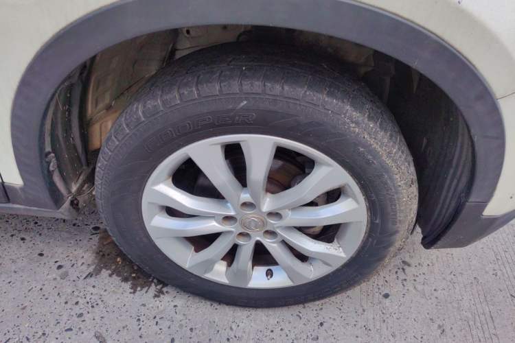 Used Dongfeng Aeolus AX7 2015 2.3L Automatic ZhiZun Version Right Front Wheel Hub