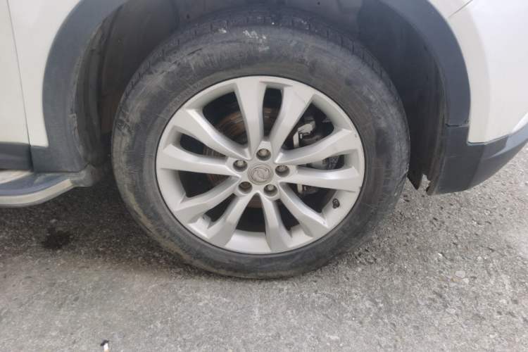 Used Dongfeng Aeolus AX7 2015 2.3L Automatic ZhiZun Version Right Front Wheel Hub