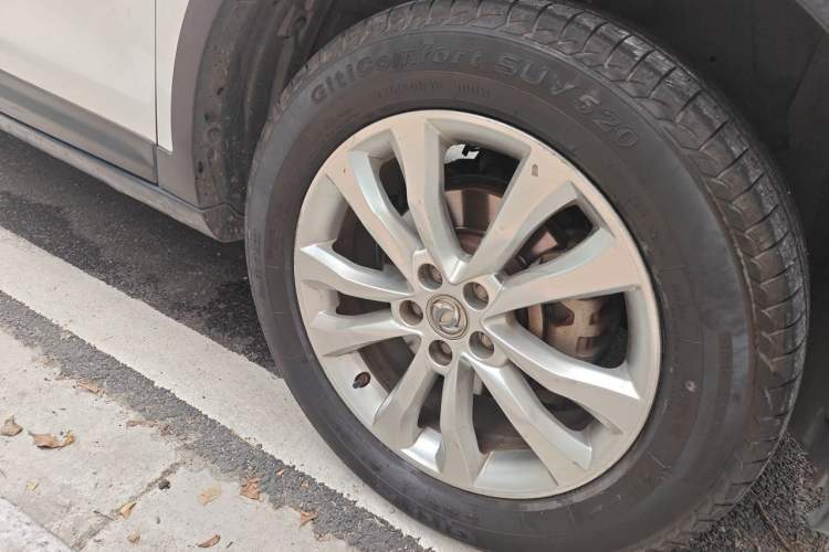 Used Dongfeng Aeolus AX7 2015 2.3L Automatic ZhiZun Version Right Front Wheel Hub