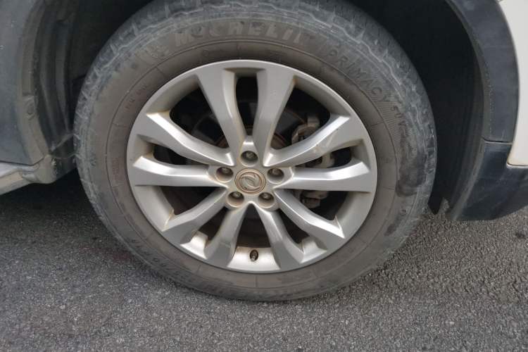 Used Dongfeng Aeolus AX7 2015 2.3L Automatic ZhiZun Version Right Front Wheel Hub