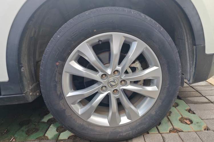 Used Dongfeng Aeolus AX7 2015 2.0L Automatic Zhiyi Trim Right Front Wheel Hub