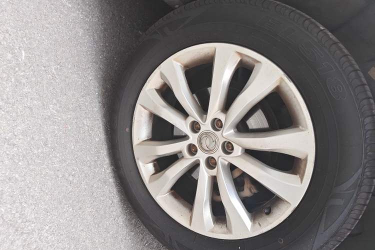 Used Dongfeng Aeolus AX7 2015 2.0L Automatic Zhiyi Trim Right Front Wheel Hub