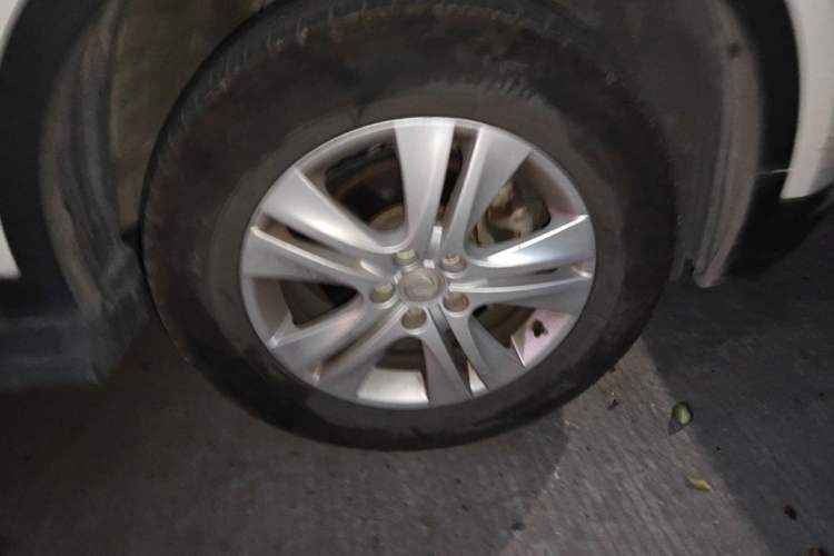Used Dongfeng Aeolus AX7 2015 2.0L Automatic Zhiyue Version Right Front Wheel Hub