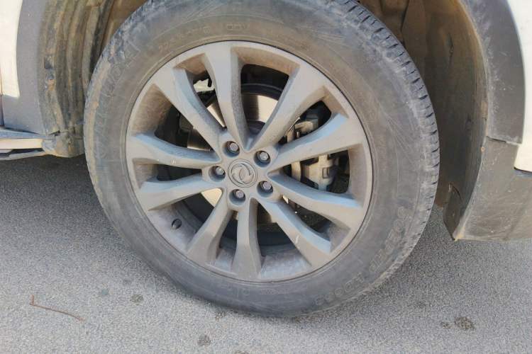 Used Dongfeng Aeolus AX7 2015 2.0L Manual Zhiyi Trim Right Front Wheel Hub