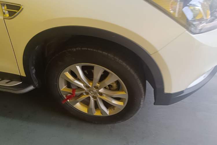 Used Dongfeng Aeolus AX7 2015 2.3L Automatic ZhiZun Version Right Front Wheel Hub