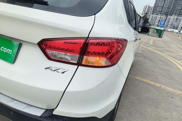 Used Dongfeng Aeolus AX7 2015 2.0L Manual Zhiyue Model Right Rear Taillight