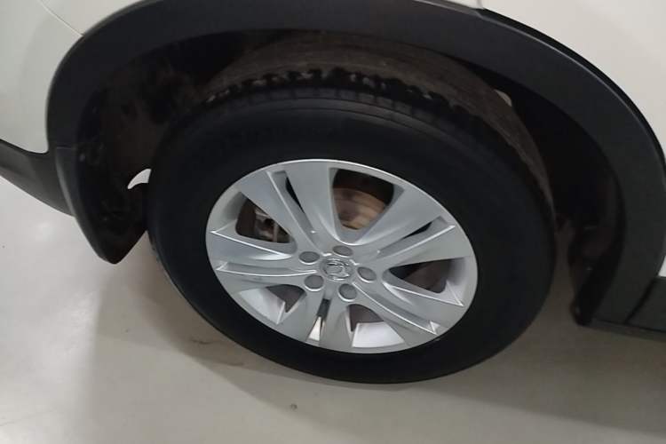 Used Dongfeng Aeolus AX7 2015 2.0L Automatic Zhiyue Version Right Rear Wheel Hub