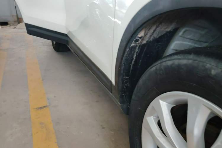 Used Dongfeng Aeolus AX7 2015 2.0L Automatic Zhiyi Trim Right Side Sill