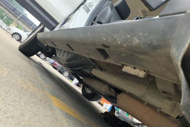 Used Dongfeng Aeolus AX7 2015 2.0L Manual Zhiyue Model Right Side Sill
