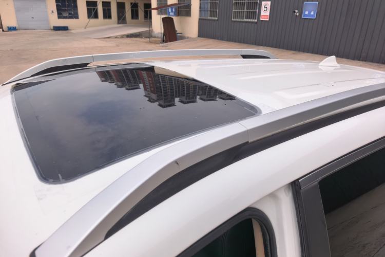 Used Dongfeng Aeolus AX7 2015 2.0L Automatic Zhiyi Trim Roof