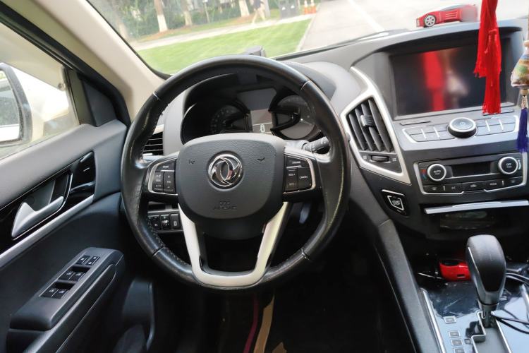 Used Dongfeng Aeolus AX7 2015 2.0L Automatic Zhiyi Trim Steering Wheel