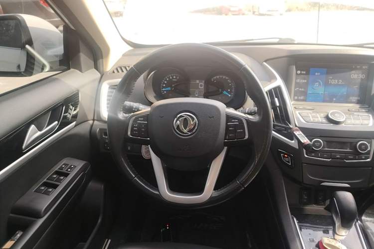Used Dongfeng Aeolus AX7 2015 2.3L Automatic ZhiZun Version Steering Wheel