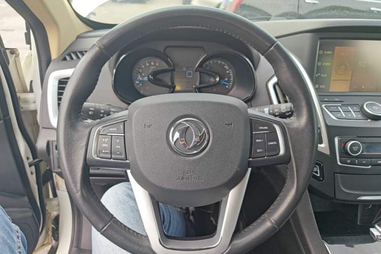 Used Dongfeng Aeolus AX7 2015 2.0L Automatic Zhiyi Trim Steering Wheel