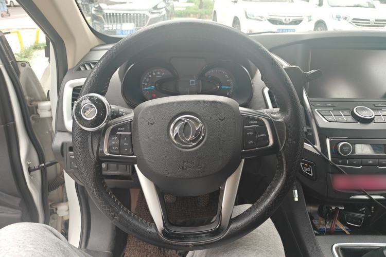 Used Dongfeng Aeolus AX7 2015 2.0L Manual Zhiyi Trim Steering Wheel