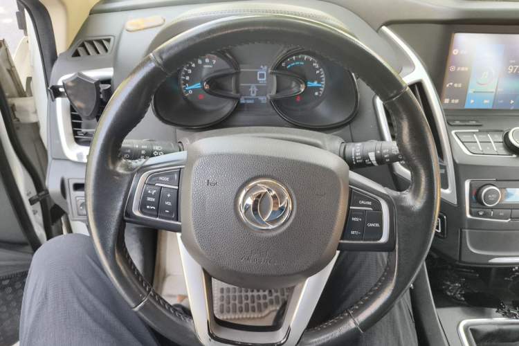 Used Dongfeng Aeolus AX7 2015 2.0L Manual Zhiyi Trim Steering Wheel