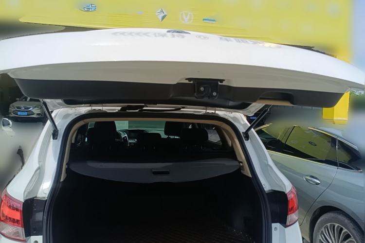 Used Dongfeng Aeolus AX7 2015 2.3L Automatic ZhiZun Version Trunk