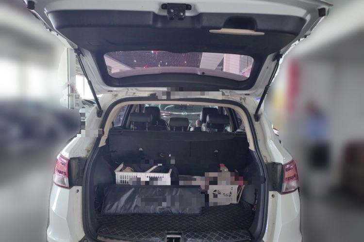 Used Dongfeng Aeolus AX7 2015 2.3L Automatic ZhiZun Version Trunk