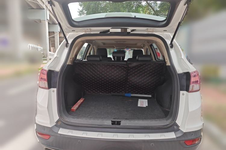 Used Dongfeng Aeolus AX7 2015 2.3L Automatic ZhiZun Version Trunk