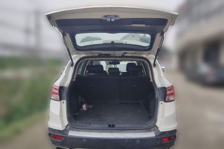 Used Dongfeng Aeolus AX7 2015 2.0L Manual Zhiyi Trim Trunk
