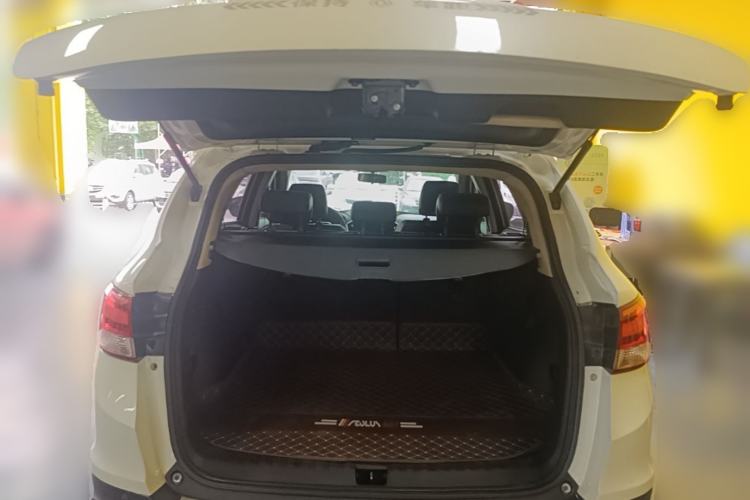 Used Dongfeng Aeolus AX7 2015 2.3L Automatic ZhiZun Version Trunk