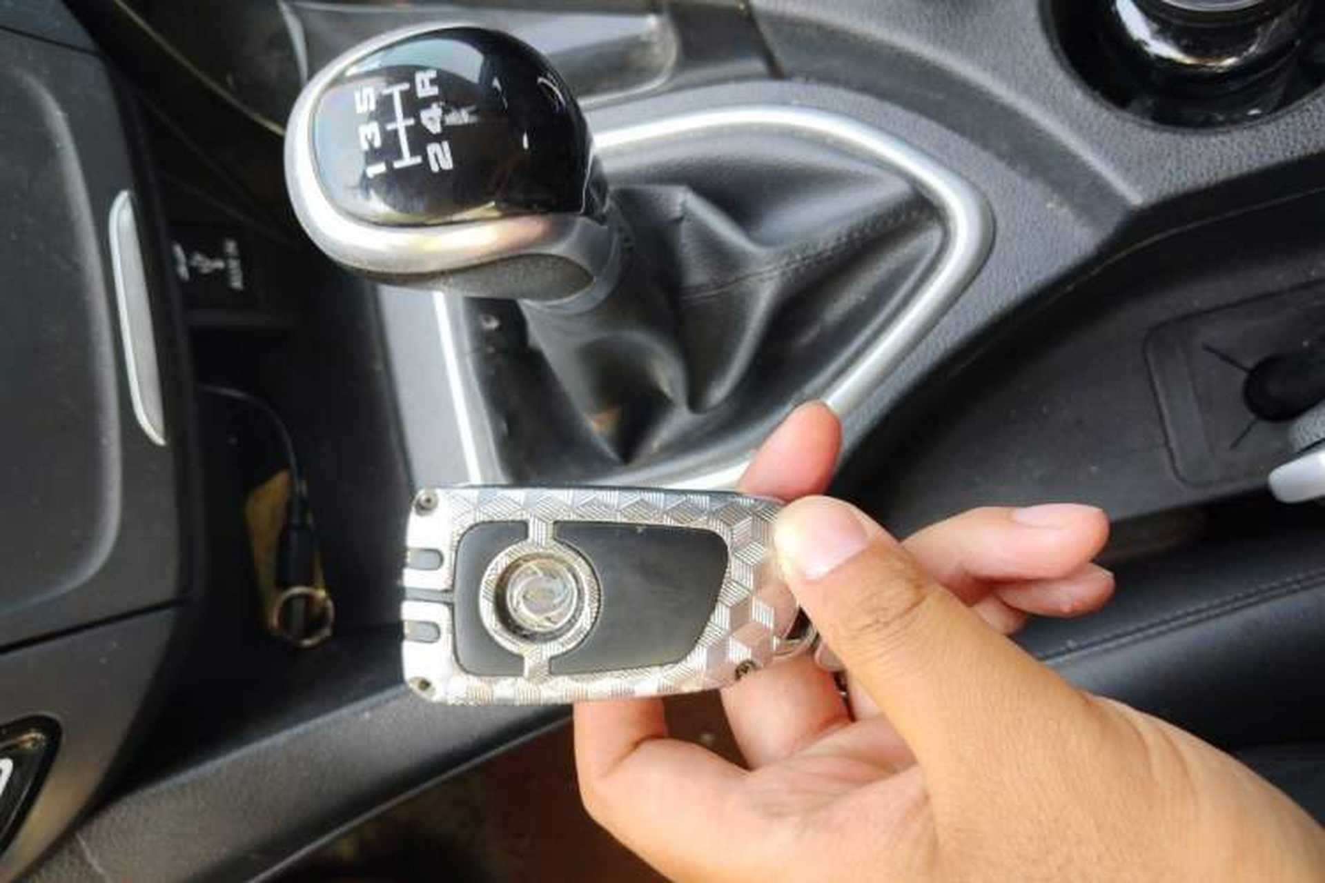 Used Dongfeng Aeolus AX7 2015 2.0L Manual Zhiyi Trim Vehicle Key