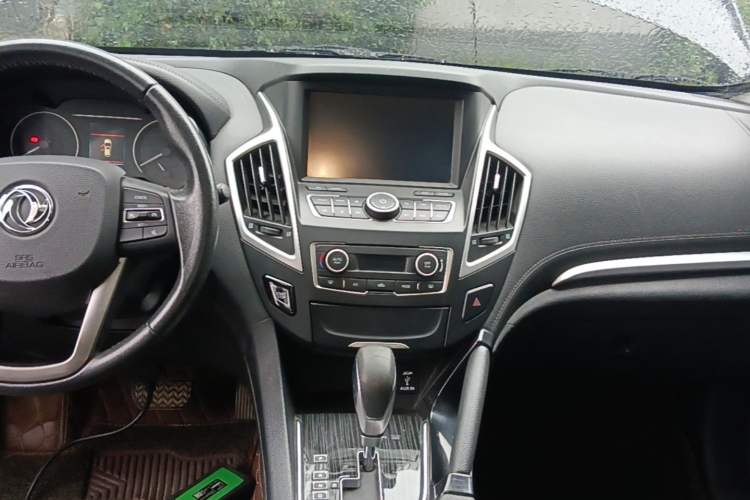 Used Dongfeng Aeolus AX7 2016 2.0L Automatic Zhiyi Trim Audio And AC Panel