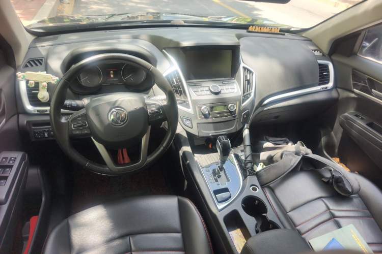 Used Dongfeng Aeolus AX7 2016 2.0L Automatic Zhiyi Trim Center Console