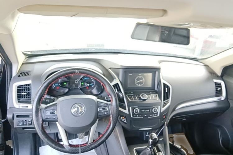 Used Dongfeng Aeolus AX7 2016 1.4T Manual Zhuyue Model Center Console