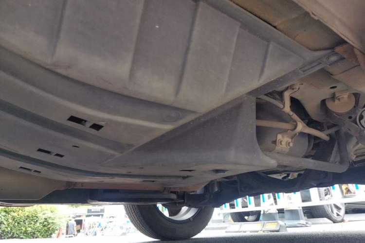 Used Dongfeng Aeolus AX7 2016 2.0L Automatic Zhiyi Trim Chassis Rear Left