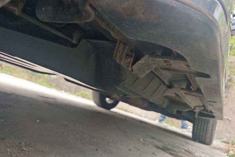Used Dongfeng Aeolus AX7 2016 2.0L Automatic Zhiyi Trim Chassis Rear Right