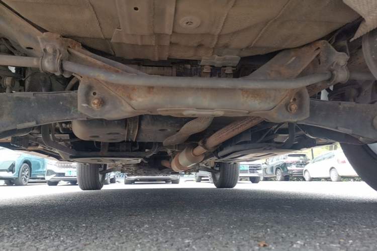 Used Dongfeng Aeolus AX7 2016 2.0L Automatic Zhiyi Trim Chassis Rear