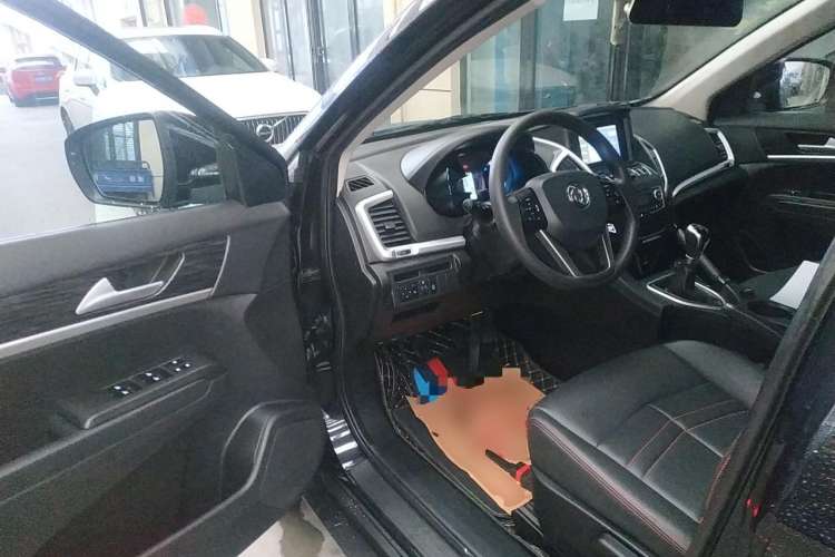 Used Dongfeng Aeolus AX7 2016 1.4T Manual Zhuyue Model Driver Seat