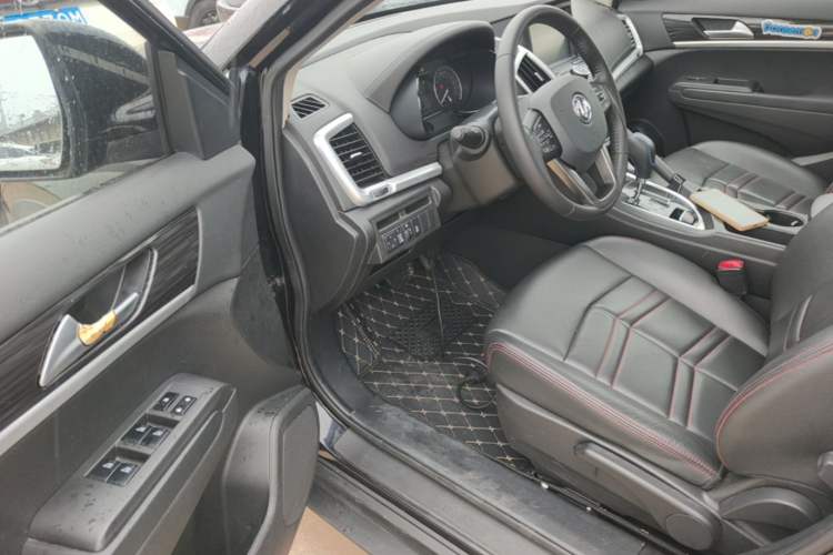 Used Dongfeng Aeolus AX7 2016 2.0L Automatic Zhiyi Trim Driver Seat