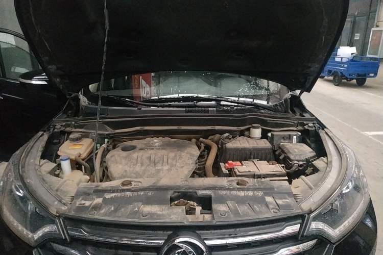 Used Dongfeng Aeolus AX7 2016 1.4T Manual Zhuyue Model Engine Bay